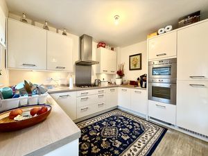 Dining Kitchen- click for photo gallery